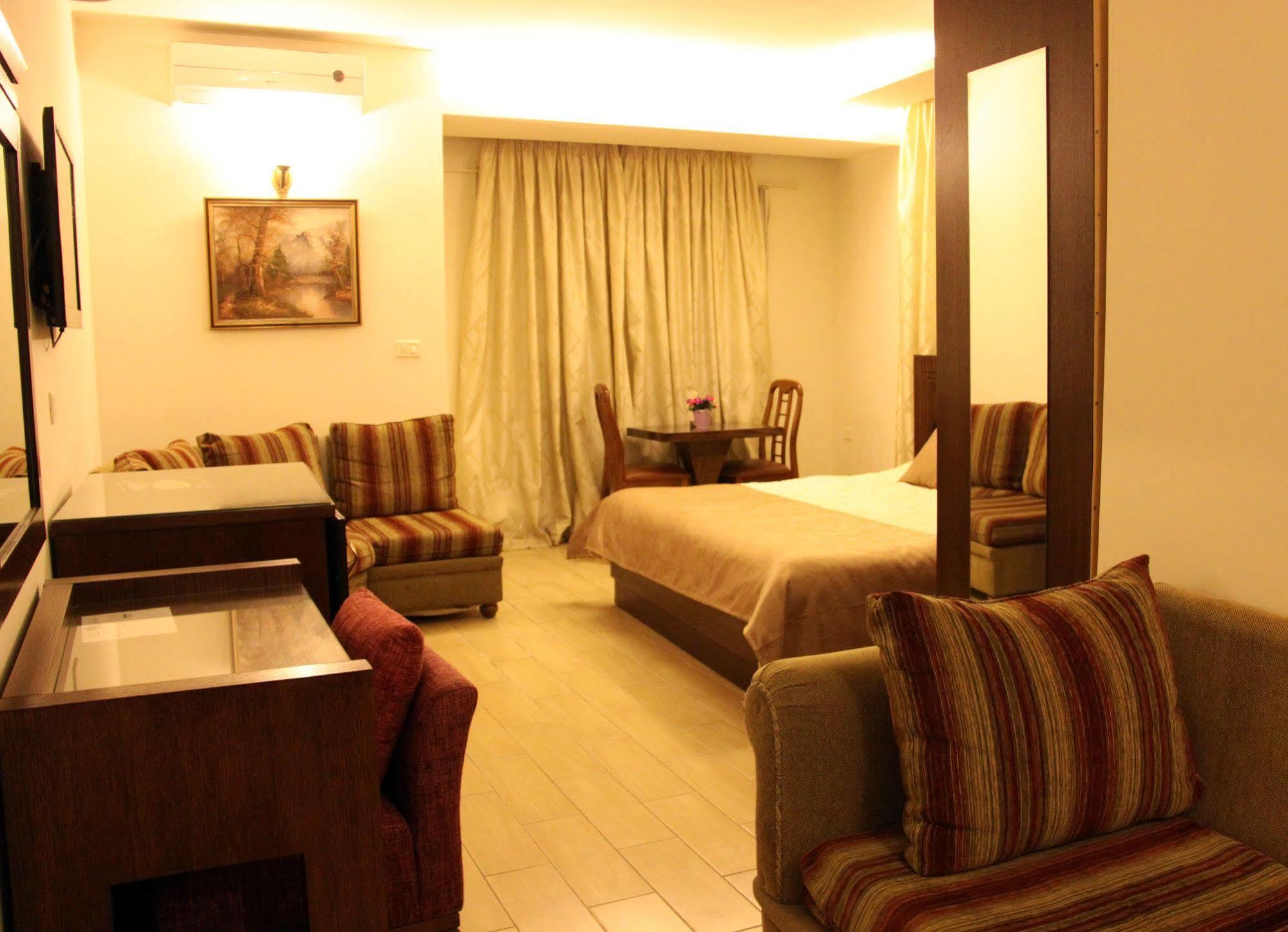 Lamedina Hotel & Resort Jounieh Exterior photo