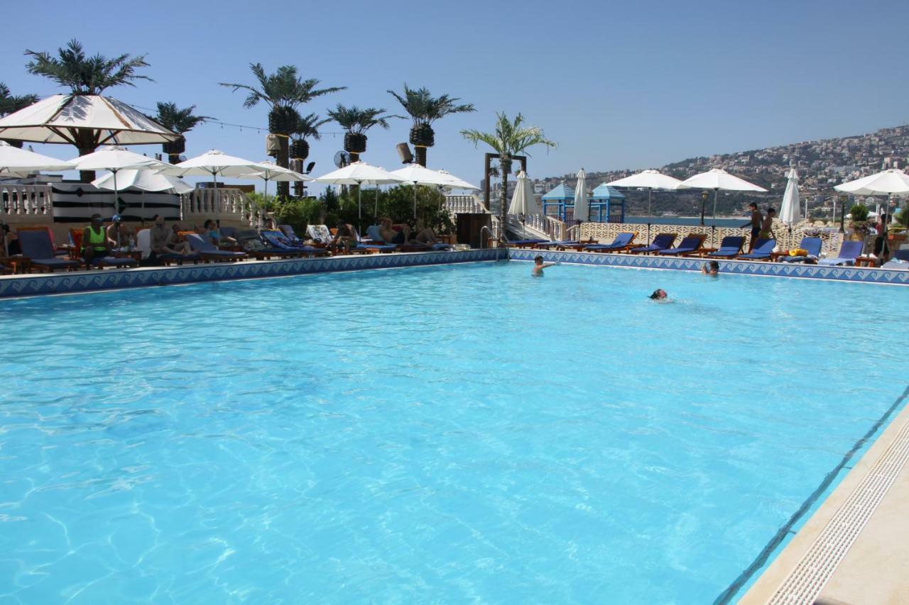 Lamedina Hotel & Resort Jounieh Exterior photo